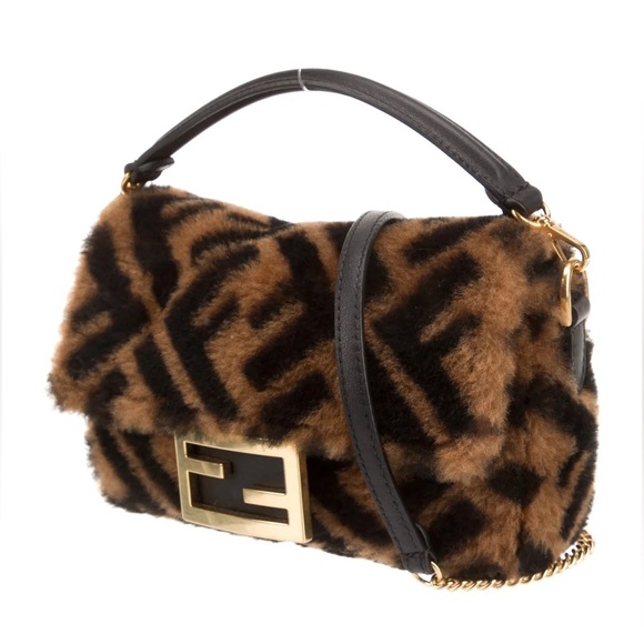Fendi Baguette Mini shearling sheepskin bag - Picture 12 of 12